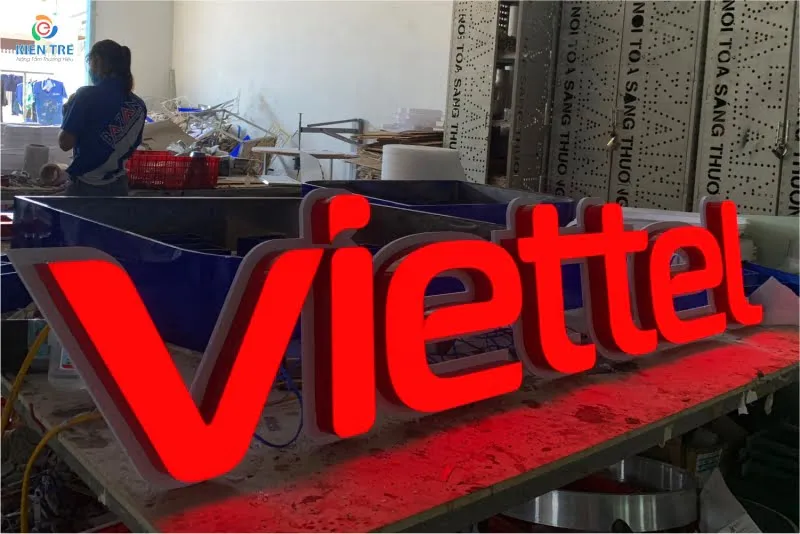 Bảng giá làm biển công ty chữ nổi tại Làm Bảng Hiệu Co