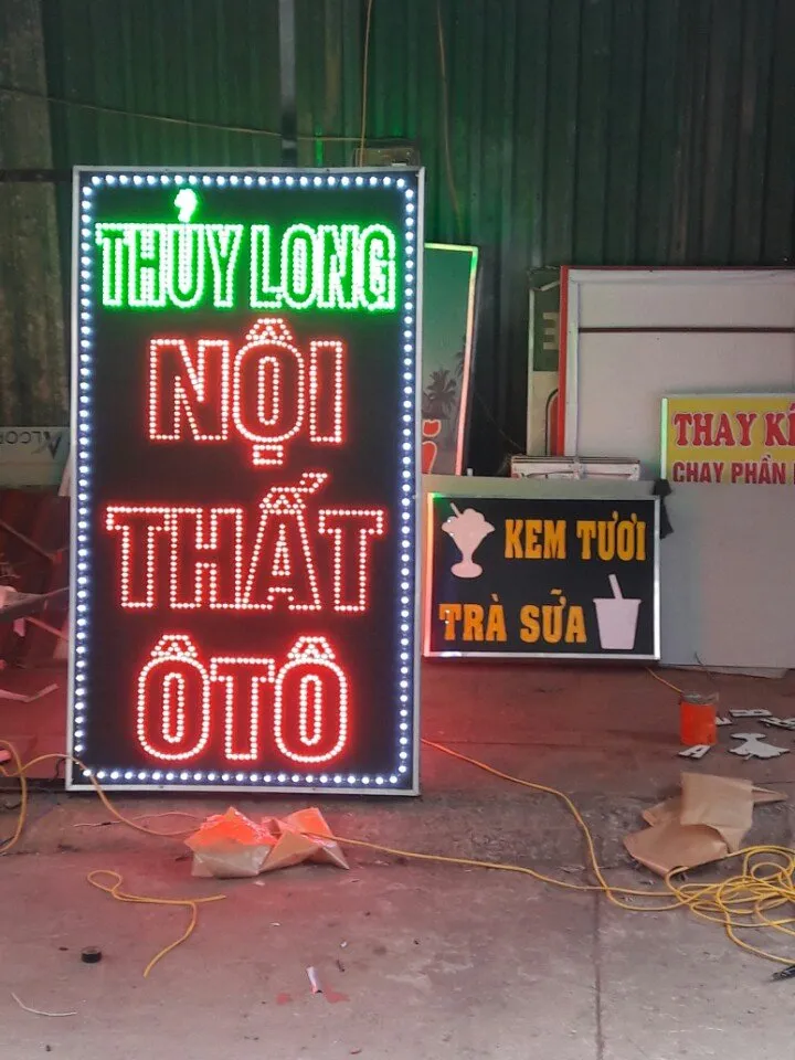 Báo giá làm biển led đứng tại Làm Bảng Hiệu Co