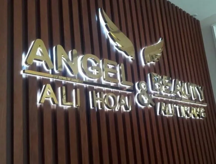 Làm Bảng Hiệu Co cam kết mang đến những sản phẩm chữ inox hắt sáng chân chất lượng cao