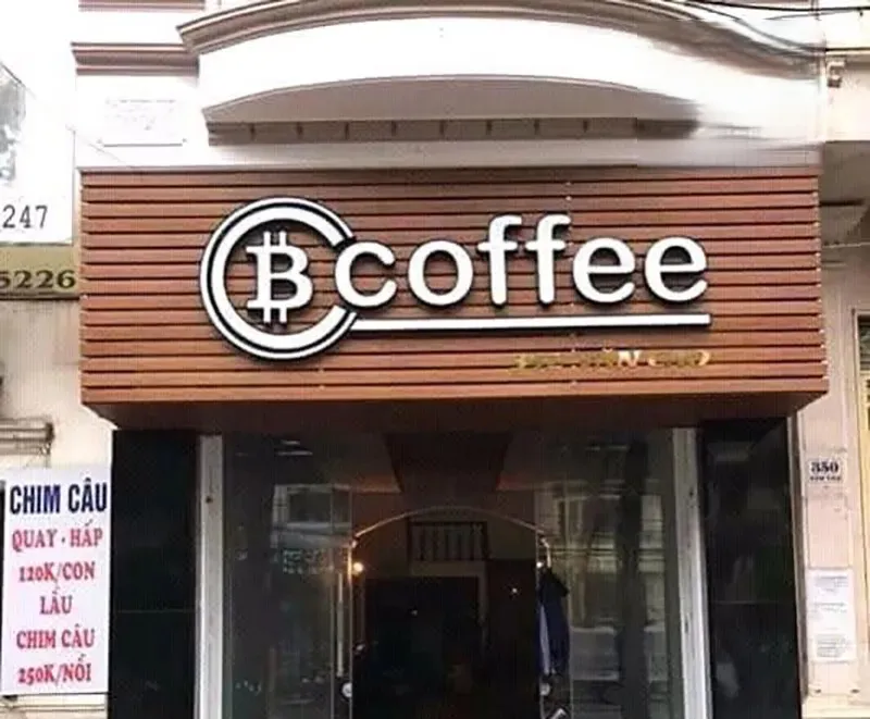 Làm Bảng Hiệu Co cung cấp đa dạng loại biển hiệu cafe phù hợp với từng không gian và concept kinh doanh