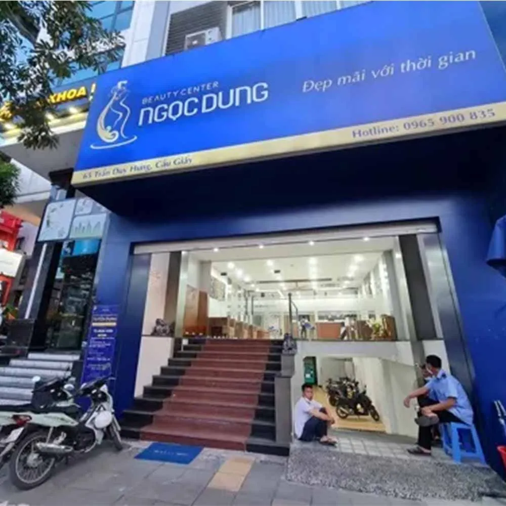 Với Làm Bảng Hiệu Co, khách hàng có thể yên tâm về thời gian giao hàng, đặc biệt là dịch vụ in bạt không gân   cho những trường hợp cần gấp.