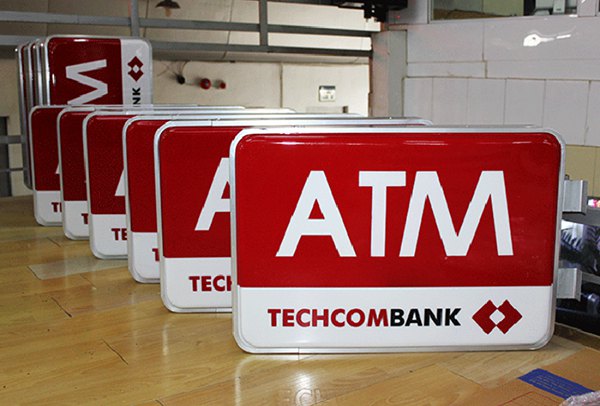 bien quang cao hop den mica dep 9