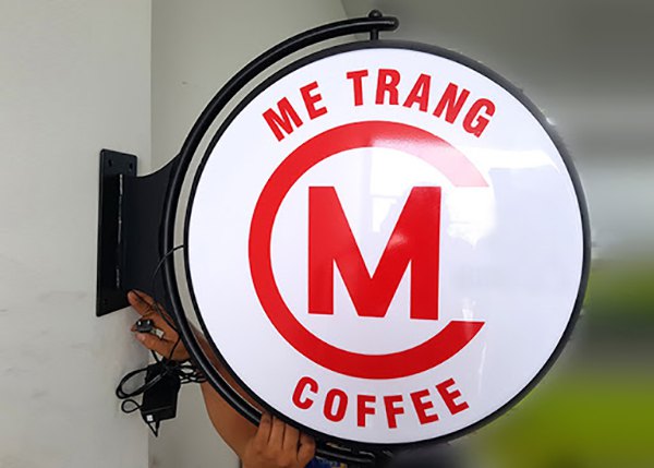 bien quang cao hop den mica dep 2