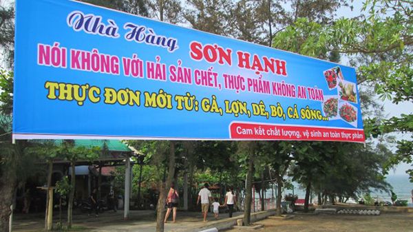 mau bien quang cao nha hang dep 43