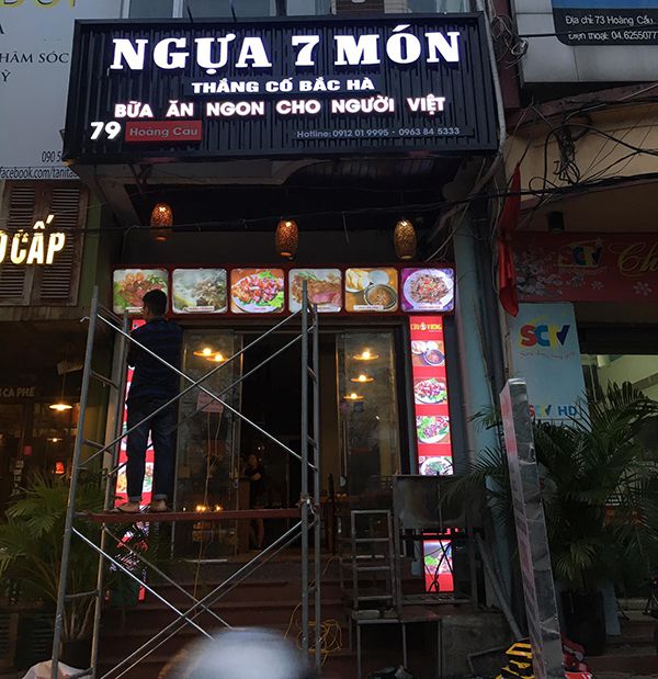 bien quang cao nha hang dep 2