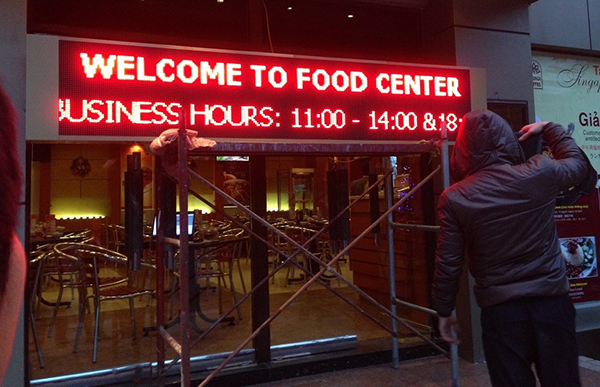 mau bang hieu quang cao den led dep 35