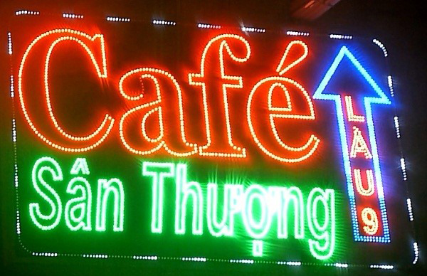 mau bang hieu quang cao den led dep 13