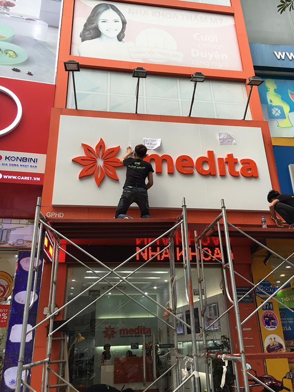 Báo Giá Và 50 Mẫu Biển Hiệu Quảng Cáo Đẹp Không Thể Tin Nổi. mau bien quang cao dep 36