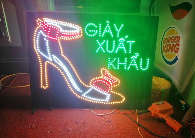 Mẫu Biển Quảng Cáo Shop Giày Dép Đẹp, Ấn Tượng - Ảnh 14
