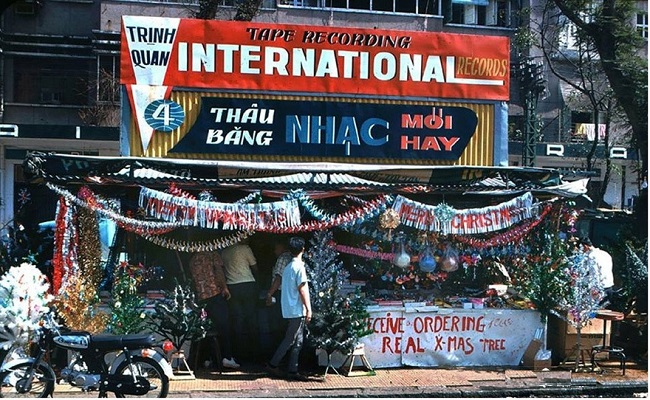 Mẫu Bảng Hiệu Sài Gòn Xưa Đẹp, Hoài Cổ