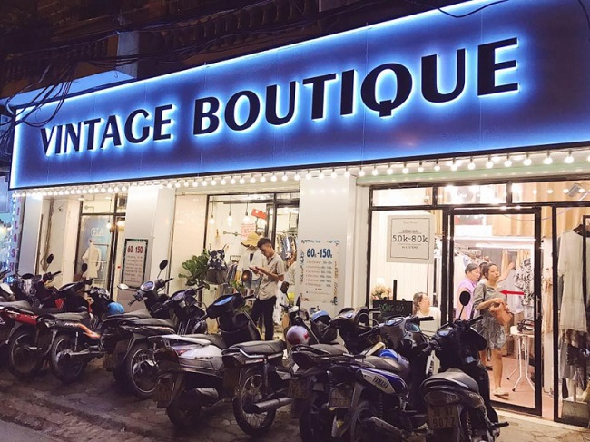 Mẫu Bảng Hiệu Shop Quần Áo Thời Trang Đẹp Nhất 2023