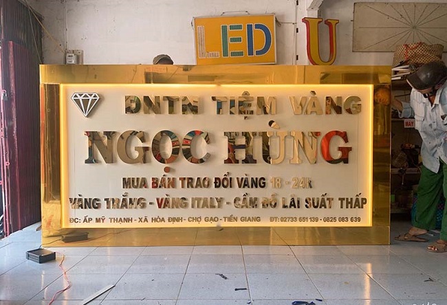 Mẫu Bảng Hiệu Tiệm Vàng Bạc Đẹp, Phong Thủy - Ảnh 13