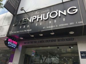 Bảng hiệu chữ nổi bằng inox sáng