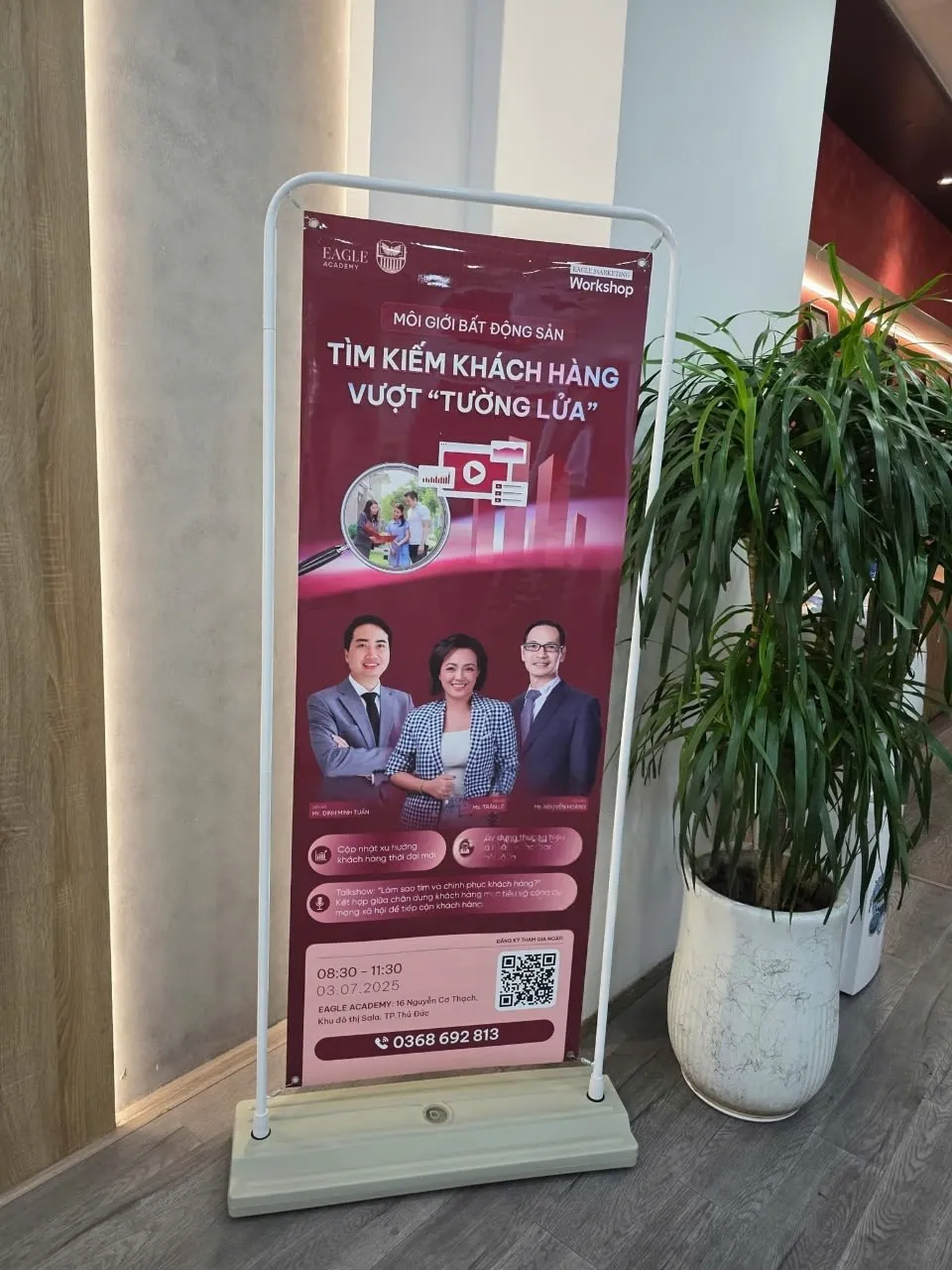 Standee Khung Kệ Kiểu Cửa - Ảnh 10