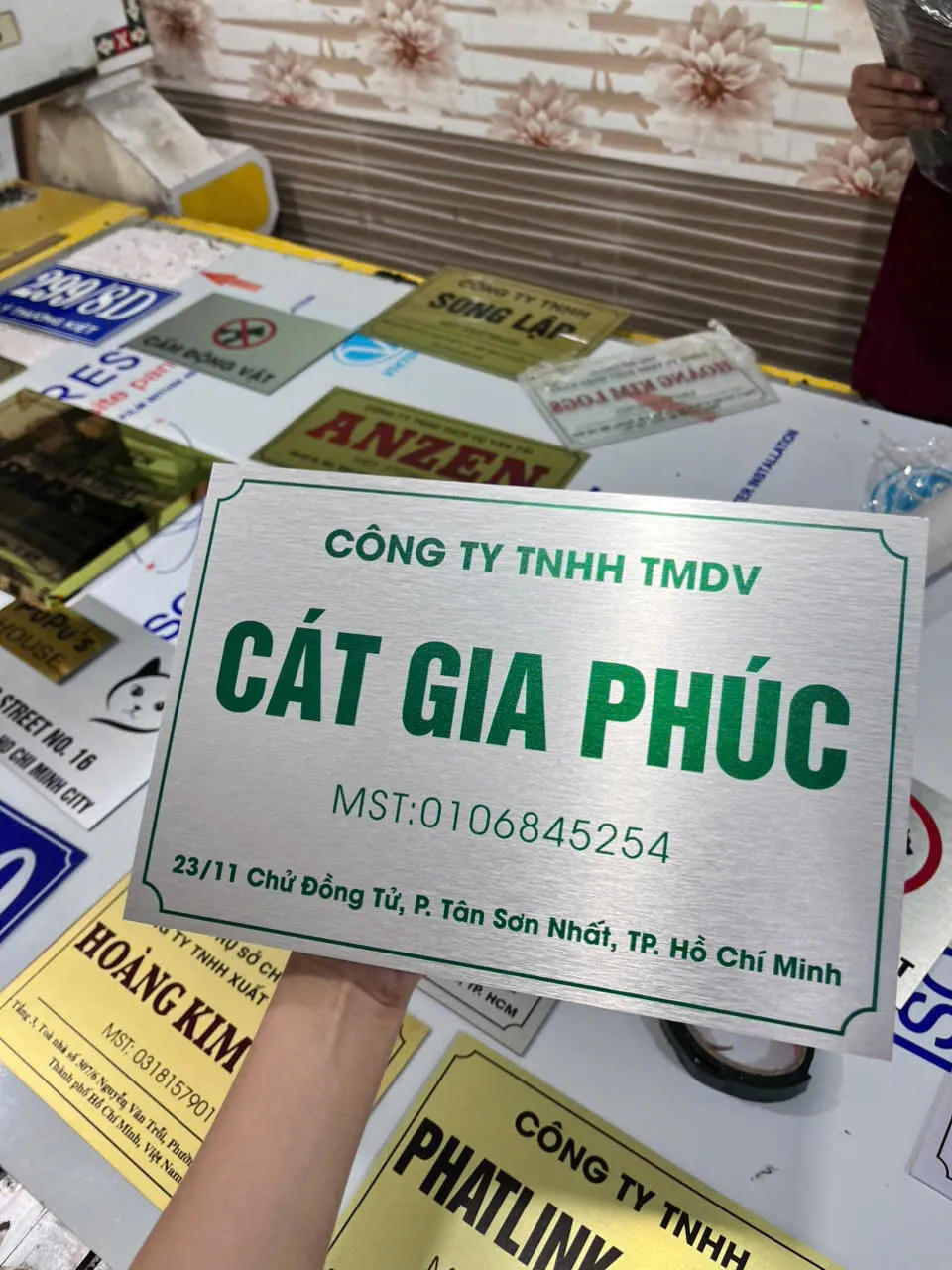 Bảng hiệu công ty - Ảnh 10